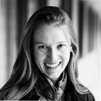 Caroline Snell's Instagram, Twitter & Facebook