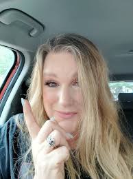 Hello ladies, I am looking for ladies that would like to know more about  skincare and is willing to join me and a few other ladies in a zoom chat  tomorrow evening.