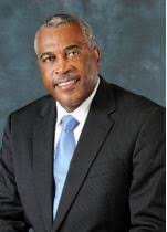 Alejandro Gallaga's Instagram, Twitter & Facebook