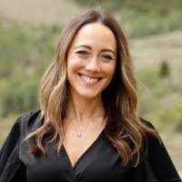 Kay Rumsey's Instagram, Twitter & Facebook