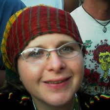 Roseanne Ware (@EmpressRosey)