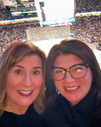 It's a fabulous Friday night for a Toronto Maple Leafs game! 💙 #goleafsgo  #leafsnation #leafsforever #besties