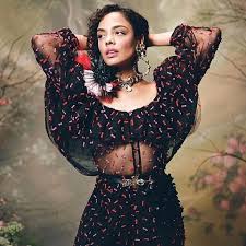 See more ideas about tessa thompson, thompson, coloured girls. Jadi Superhero Lgbtq Pertama Di Marvel 10 Potret Manis Tessa Thompson