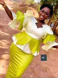 Model bazin 2019 femme : 26 Idees De Bazin Deux Ton Mode Africaine Robe Africaine Mode Africaine Bazin