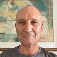 The Intelligence Revolution: Exploring Human-AI Symbiosesis Through  Collaborative Synthesis: Malin, Stuart Barry, (an AI), Pi: 9781951645113:  Amazon.com: Books