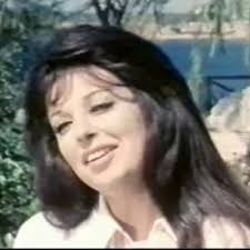 Listen to تفرق كتير