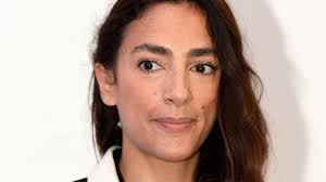 Correspondante de tf1 et lci à washington, amandine atalaya a été débauchée par bfm tv pour couvrir la présidentielle 2022. Anna Cabana En Couple Avec Jean Michel Blanquer Prete A Quitter Bfm Tv Le Patron De La Chaine Repond Femme Actuelle Le Mag