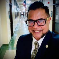 Meet Kuya William Peetoom