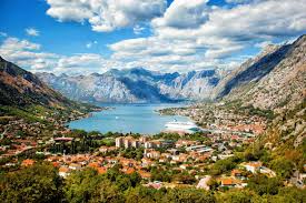 Montenegro ranges from high peaks along its borders with serbia, kosovo, and albania, a segment of the karst of the western balkan peninsula, to a narrow . Geheimtipps Montenegro Insider Tipps Fur Deine Reise Nach Montenegro