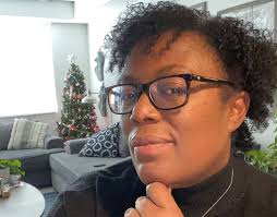 Traci Hawkins's Instagram, Twitter & Facebook