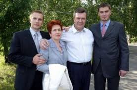 Jun 01, 2021 · первый президент украины леонид кравчук заявил, что россия сама создает напряженные ситуации, которые потом использует, обвиняя запад. Deti Prezidentov Portal Antikor
