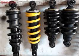 Itulah daftar harga shock yss terbaru untuk motor anda, jangan memaksakan menggunakan motor dengan shock breaker rusak karena itu akan membahayakan nyawa anda. Ubah Rebound Sokbreker Ala Motor Road Race Mulai Rp 80 Ribuan Semua Halaman Gridoto Com