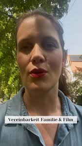 Daniel Hettinger ist Comedy Autor und Game Writer. Er hat eine BA in  Digital Media und hat an der University of California, Los Angeles „Writing  for TV Comedy“ studiert. Aktuell arbeitet er