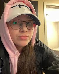 Raven Nicholas (@raven.noreen) • Instagram photos and videos