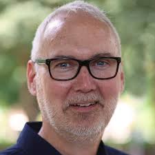 Faculty and staff celebrate milestones