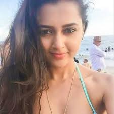 تيجاسوي براكاش tejasswi prakash صور وكل ما تريد معرفته عنها actresses all actress tejaswi prakash