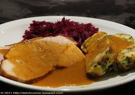 Schweinebraten Mit Laugenknodel Aus Dem Kombi Dampfgarer Und Rotkraut Schweinebraten Hauptspeise Rotkraut