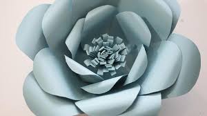 Idea dekorasi majlis dengan hiasan bunga kelopak besar anajingga. Cara Membuat Paper Flower Untuk Dekorasi Ruangan Mudah Dipraktikkan Hot Liputan6 Com