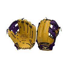 The ability to design custom baseball gloves used to be expensive and fairly hard to come by. Mizuno Custom Glove Builder Custom Baseball Gloves Justballgloves Com Justballgloves Com