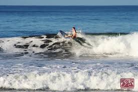 pico pequeño surfing