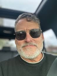 Hello, I'm Lisa thank you for adding me..looking forward to learning. East  texas here