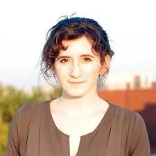 Carolyn Quinlan's Instagram, Twitter & Facebook