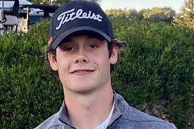 Abby Hastings's Instagram, Twitter & Facebook