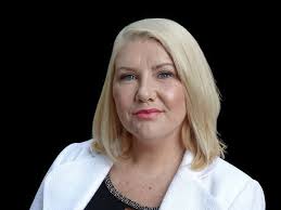 Amazon.com: Inspirational Women of the World: Uplifting and Motivational  Stories from Extraordinary Women eBook : Evans, Dawn, Smolinski , Tracey,  +20 Inspirational Women: Kindle Store