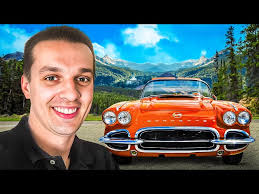 Tyler Hoover's Instagram, Twitter & Facebook