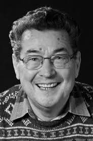 Omega -Én elmegyek (Live) Nem vidám dal de nagyon szép Én elmegyek Szólt a  kisgyerek Neked elmondom Másnak senkinek Majd addig megyek Míg lesz egy kis  sziget Ahol boldog leszek Én elmegyek