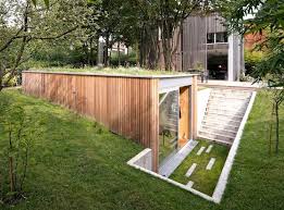 Winziges Atelier Mit Grunem Dach Versinkt In Einem Grunen Hinterhof In Belgien Inhabitat S Nachhaltige Architektur