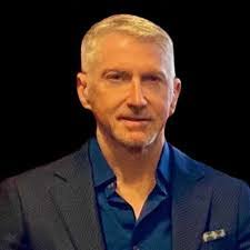 Benjamin Mintz's Instagram, Twitter & Facebook