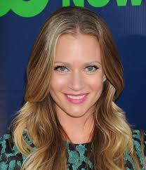 A.J. Cook – Page 2 – HawtCelebs