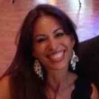 10 "Adriana Sardi" profiles