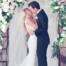 Nhl'er nazem kadri and beautiful ashley celebrated their nuptials at casa loma. Remember When Lauren Conrad Had The Wedding Of Our Pinterest Dreams