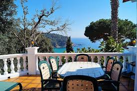 4 dormitorios | 15 personas. Playaarena Su Casa De Alquiler Turistico En Cala Canyelles Lloret De Mar