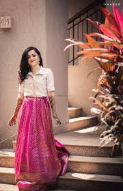 Bridesmaids Ideas To Reuse The Same Outfit At Different Weddings Mehendi Outfits Indian Gowns Dresses Bandhani Dress