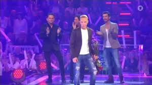 Klubbb3 in die oktoberfestshow 2017 in munchen. Sandro Sag Einfach Ja Schlagercountdown Das Grosse Premierenfest 25 3 2017 Youtube