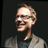 Mario Henning's Instagram, Twitter & Facebook