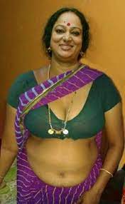 Aunty navel show, aunty navel pic, aunty navel in market. Beautiful Indian Brides