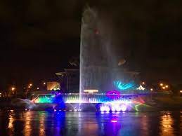 ⛲ kuching waterfront's darul hana musical fountain at sarawak river (inaugural launching) 2021, april. Darul Hana Musical Fountain 002 Dayakdaily