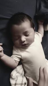 Pecesito despierta Np quiero q duermas🐠🤭