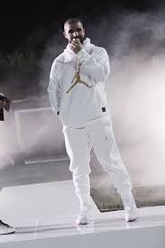 Black And Gold Jordan Hoodie Mens Looklive Discover Buy Latest Fashion Drake Fashion Drake Wallpapers Aubrey Drake