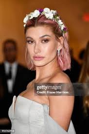 3,222 Hailey Baldwin 2018 Stock Photos, High-Res Pictures, and Images