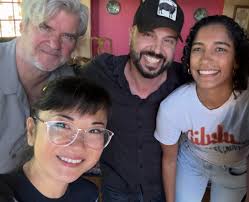 Gilmore Girlsin dokumentti: Kenen kanssa meidän pitäisi haastatella  seuraavaksi? : r/GilmoreGirls