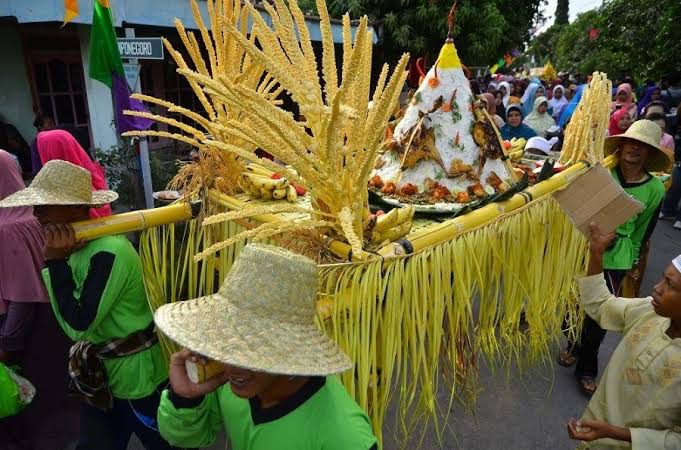 Mengenal Tradisi Barik'an Khas Masyarakat Pati - Kolom Desa