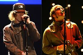 © bang showbiznoel gallagher and liam gallagher it seems there is no peace treaty in sight for the warring former oasis rockers, as after noel shared a clip of himself with a sign reading: Liam Gallagher Challenges Noel Gallagher To Reunite Oasis