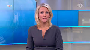 Hier en in de wereld om ons heen. Dionne Stax Nieuwsuur Nos Journaal Presentatrice 29 September 2016 Joost Karhof Nieuws Uitzending Dionne Stax