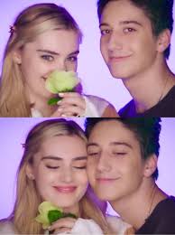 Alicia Toczek's Instagram, Twitter & Facebook