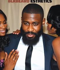 Confidence is in the roots. Rosemary Mint Growth Oil strengthens every  strand. Get yours now!